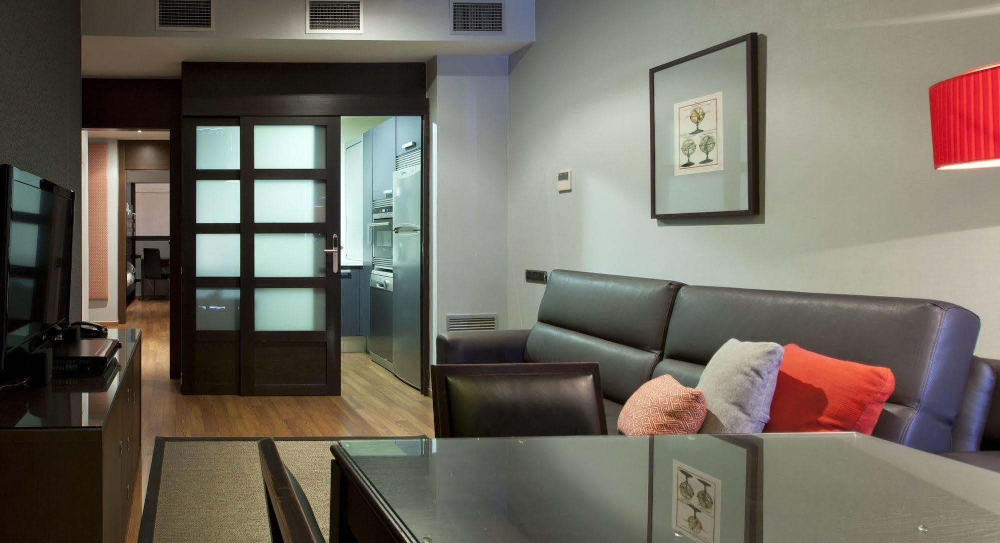 Suites Center Barcelona Ngoại thất bức ảnh