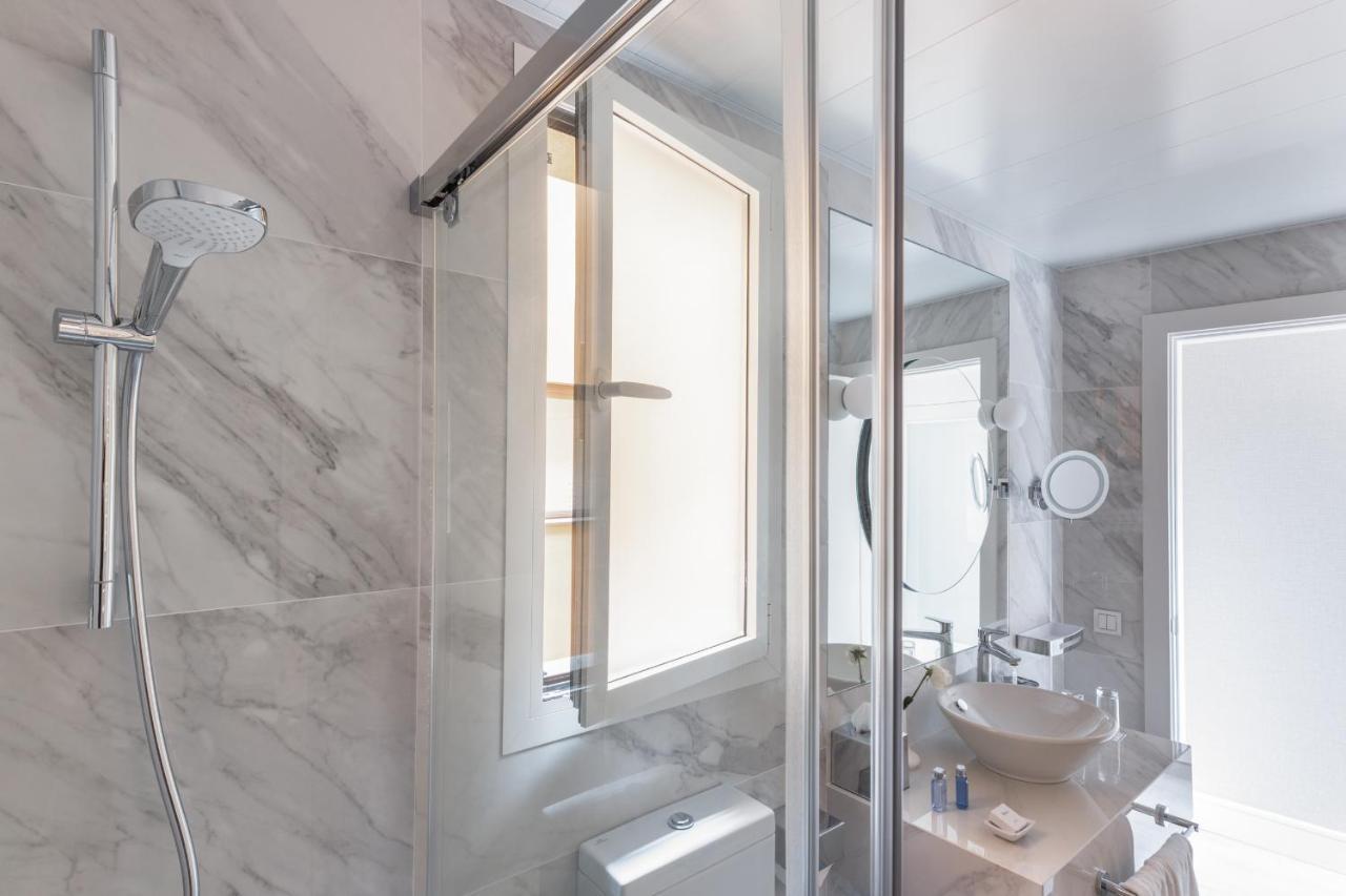 Suites Center Barcelona Ngoại thất bức ảnh